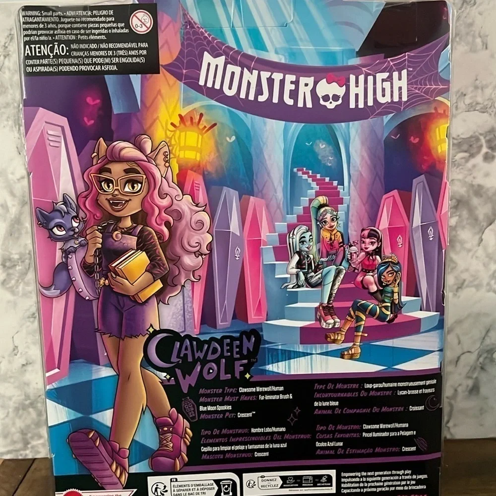 Monster High Clawdeen Wolf Fashion Doll & Pet Crescent New 2022